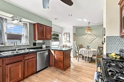 6501 W Arthur Ave, West Allis, WI 53219 - Photo 17