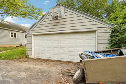 W279N1666  Prospect Ave, Pewaukee, WI 53072 - Photo 39