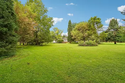 W279N1666  Prospect Ave, Pewaukee, WI 53072 - Photo 3