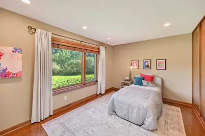 1956 W Windsor Cir, Glendale, WI 53209 - Photo 23