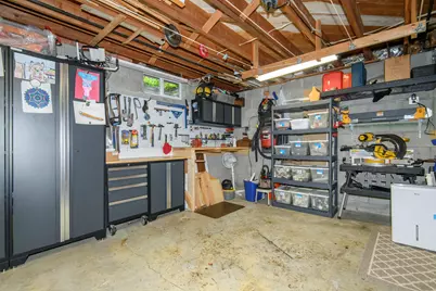 147 W Laflin Ave, Waukesha, WI 53186 - Photo 59