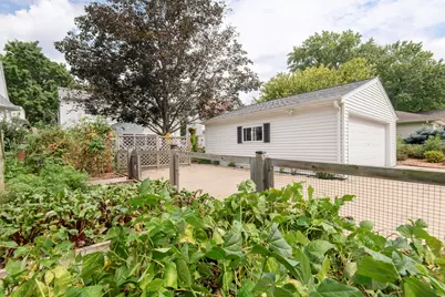 147 W Laflin Ave, Waukesha, WI 53186 - Photo 11
