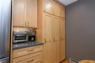 147 W Laflin Ave, Waukesha, WI 53186 - Photo 25