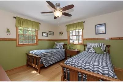 147 W Laflin Ave, Waukesha, WI 53186 - Photo 41