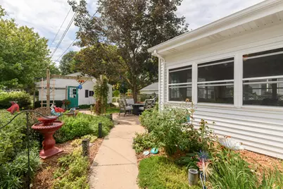 147 W Laflin Ave, Waukesha, WI 53186 - Photo 63