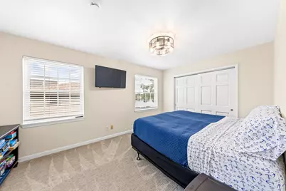 W190S7246  Lochcrest Blvd, Muskego, WI 53150 - Photo 15