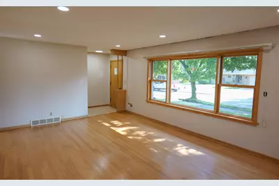 6618  43rd Ave, Kenosha, WI 53142 - Photo 3