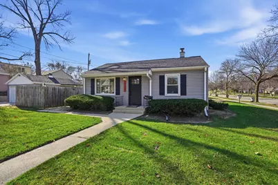 9155 W Park Hill Ave, Milwaukee, WI 53226 - Photo 15