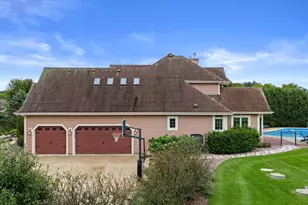 W287N921 Bedouin Ct, Delafield, WI 53188 - Photo 53