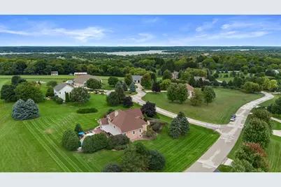 W287N921  Bedouin Ct, Delafield, WI 53188 - Photo 51