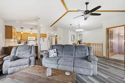 435 W Aspen Dr #15, Oak Creek, WI 53154 - Photo 7