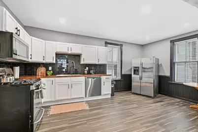 2218 N Weil St, Milwaukee, WI 53212 - Photo 9