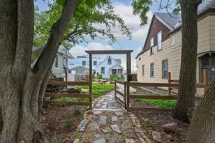2218 N Weil St, Milwaukee, WI 53212 - Photo 1