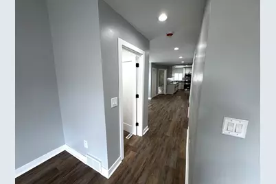 924  Wisconsin Ave, Racine, WI 53403 - Photo 11