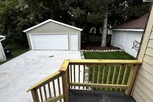 924 Wisconsin Ave, Racine, WI 53403 - Photo 29