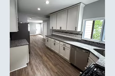 924  Wisconsin Ave, Racine, WI 53403 - Photo 7