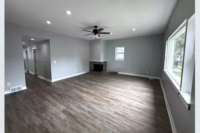 924  Wisconsin Ave, Racine, WI 53403 - Photo 3