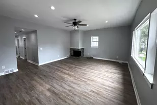 924 Wisconsin Ave, Racine, WI 53403 - Photo 3