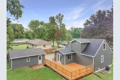 W1390  Greenview Rd, Bloomfield, WI 53128 - Photo 3