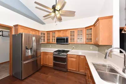 5339 S Hidden Dr #5339, Greenfield, WI 53221 - Photo 7