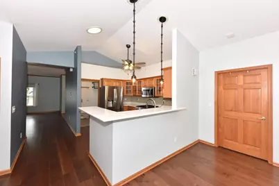 5339 S Hidden Dr #5339, Greenfield, WI 53221 - Photo 9