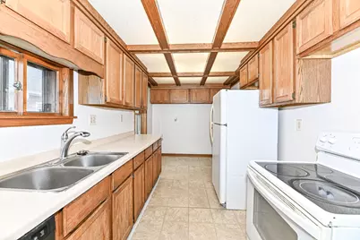4032 N 92nd St, Milwaukee, WI 53222 - Photo 13