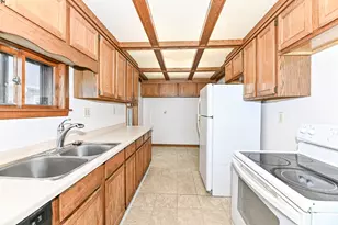 4032 N 92nd St, Milwaukee, WI 53222 - Photo 13