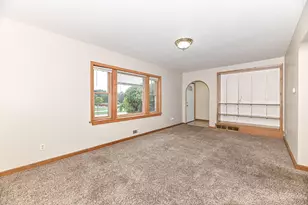 4032 N 92nd St, Milwaukee, WI 53222 - Photo 7