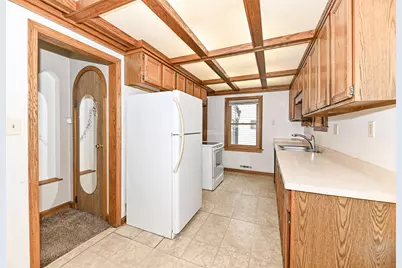 4032 N 92nd St, Milwaukee, WI 53222 - Photo 9