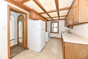 4032 N 92nd St, Milwaukee, WI 53222 - Photo 9