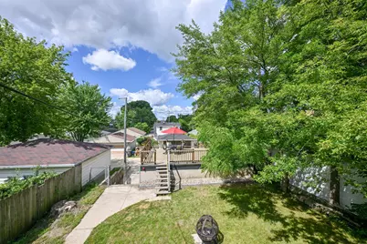 4551 S 50th St, Greenfield, WI 53220 - Photo 19