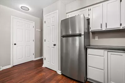10210 W Whitnall Edge Cir #F, Franklin, WI 53132 - Photo 13