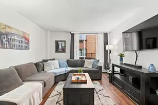 1409 N Prospect Ave, Milwaukee, WI 53202 - Photo 5