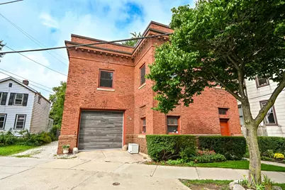 1569 N Warren Ave, Milwaukee, WI 53202 - Photo 41