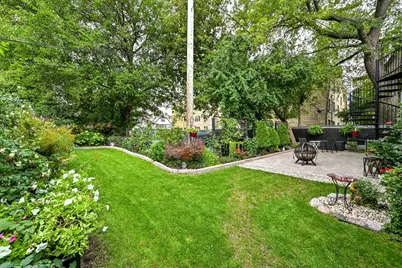 1569 N Warren Ave, Milwaukee, WI 53202 - Photo 37