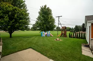 1614 N Lakeview Ave, Port Washington, WI 53074 - Photo 33