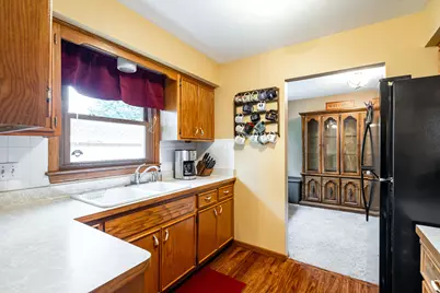 1614 N Lakeview Ave, Port Washington, WI 53074 - Photo 9