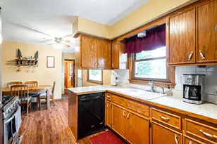 1614 N Lakeview Ave, Port Washington, WI 53074 - Photo 13