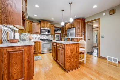 1150  Red Barn Ln, Elm Grove, WI 53122 - Photo 13