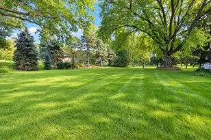 1150 Red Barn Ln, Elm Grove, WI 53122 - Photo 29