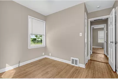 4913 N 74th St, Milwaukee, WI 53218 - Photo 13