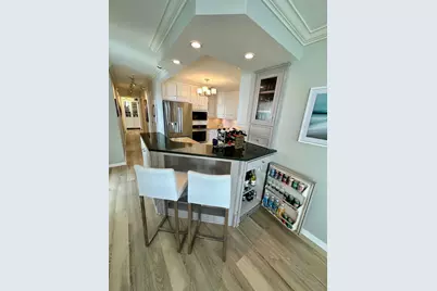 1660 N Prospect Ave #2407, Milwaukee, WI 53202 - Photo 19