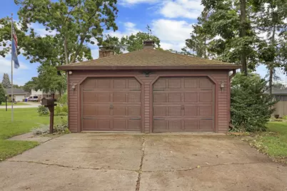6536  Pershing Blvd, Kenosha, WI 53142 - Photo 17