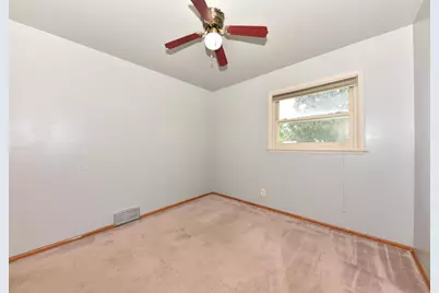 8935 N Navajo Rd, Bayside, WI 53217 - Photo 17