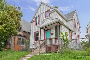 3028 N Holton St, Milwaukee, WI 53212 - Photo 3