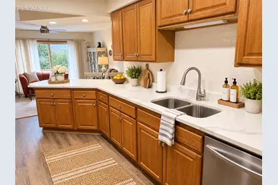 205  Williams St #7, Williams Bay, WI 53191 - Photo 9