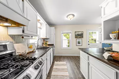 11100 W Wells St, Wauwatosa, WI 53226 - Photo 9