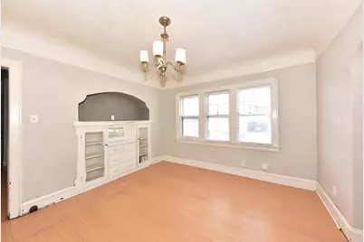 2702 N 49th St #2704, Milwaukee, WI 53210 - Photo 5