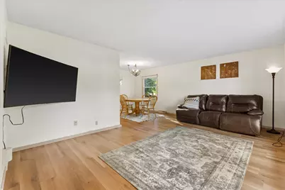 5211  Charles St, Racine, WI 53402 - Photo 7