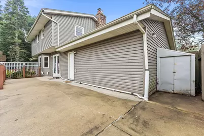 5211  Charles St, Racine, WI 53402 - Photo 47